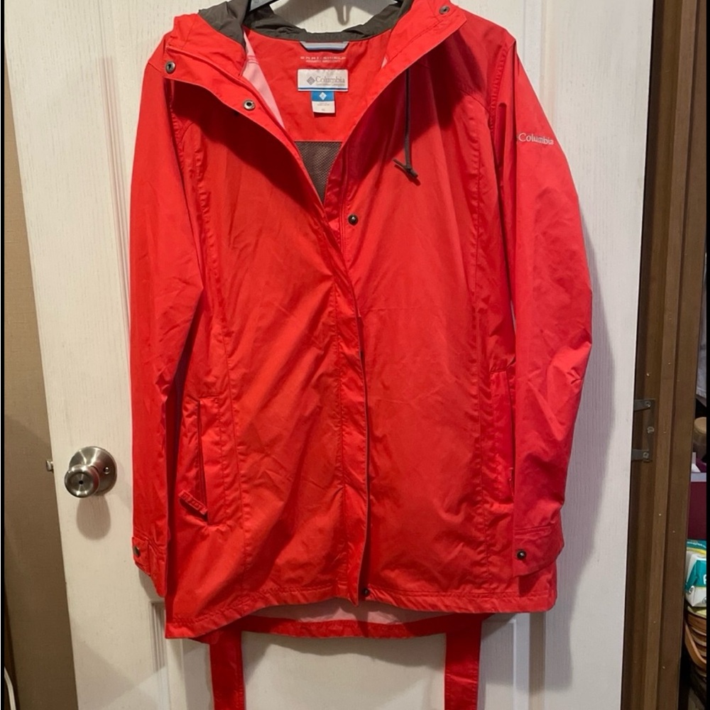 Lightweight Columbia Coral XL Trench Coat
